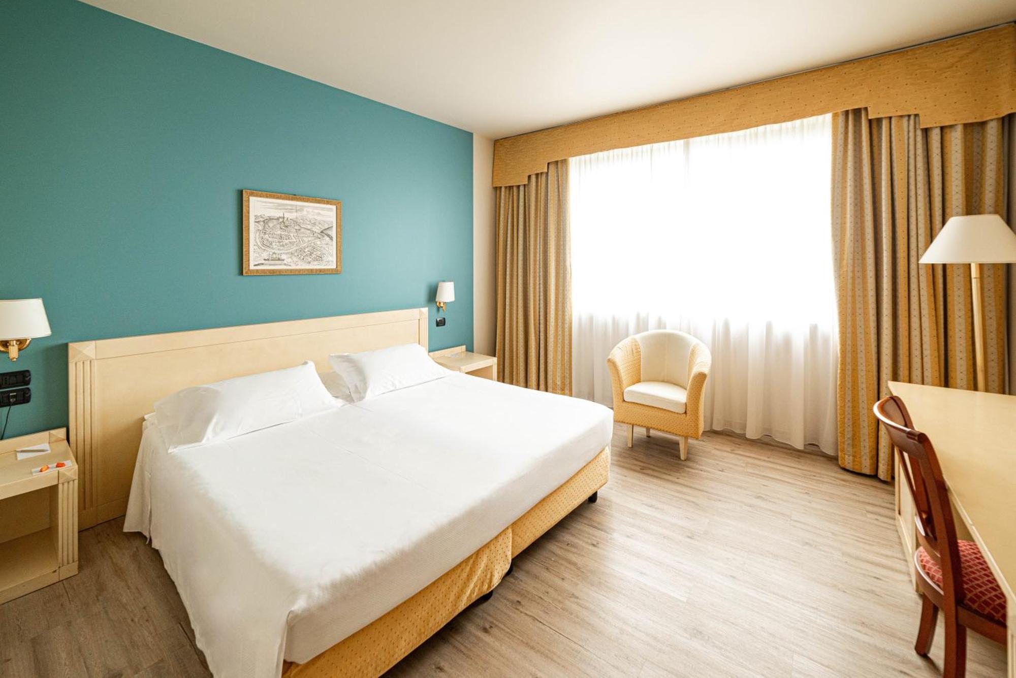 ברה Phi Hotel Cavalieri מראה חיצוני תמונה