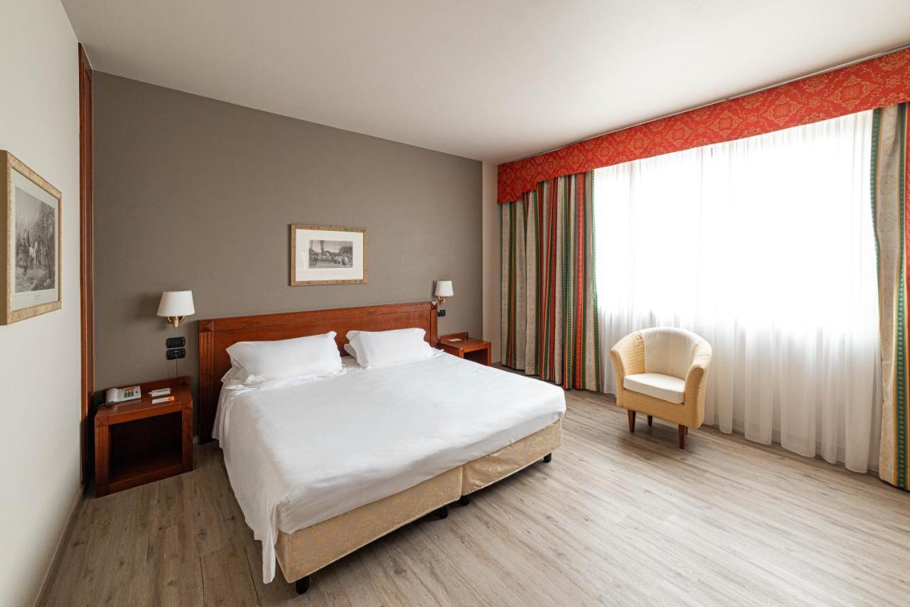 ברה Phi Hotel Cavalieri מראה חיצוני תמונה