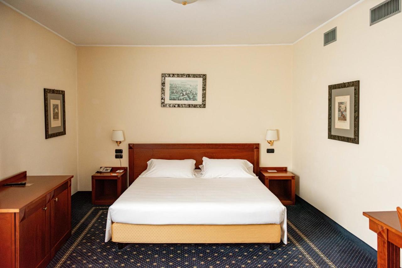 ברה Phi Hotel Cavalieri מראה חיצוני תמונה